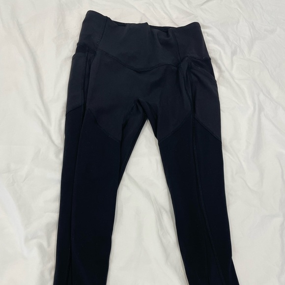 Lululemon tights - Picture 1 of 4